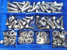 120 Teile M7 Schrauben Box